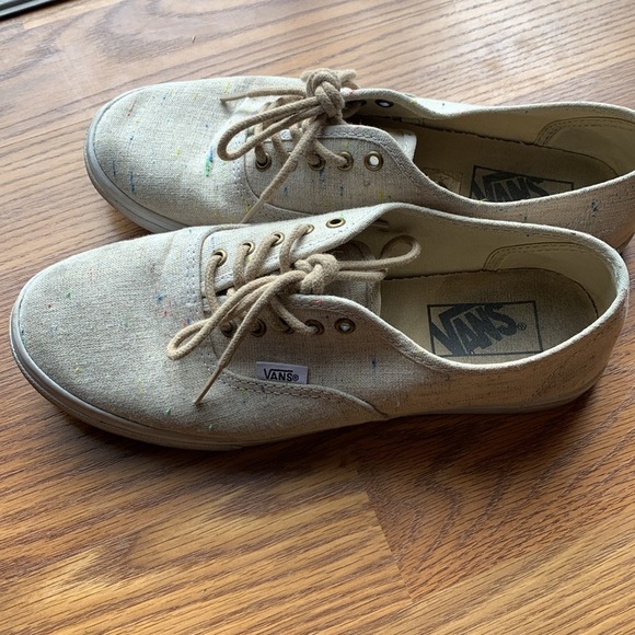 Vans Sneaker Shoe Women Size 7.5 Cream Casual Footwear Summer Indie Style - Picture 2 of 6